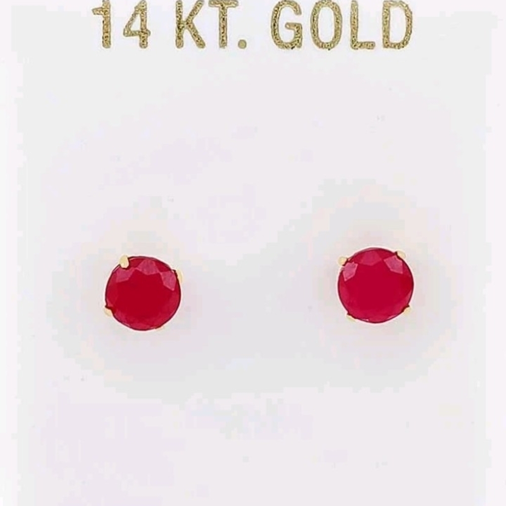 SALE! New 14 KT Solid Gold Ruby Red Earrings W Box